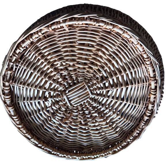 Vintage Wicker Chip and Dip Basket with Ceramic Chili Pepper Bowl – 13” Diameter - Picture 5 of 9